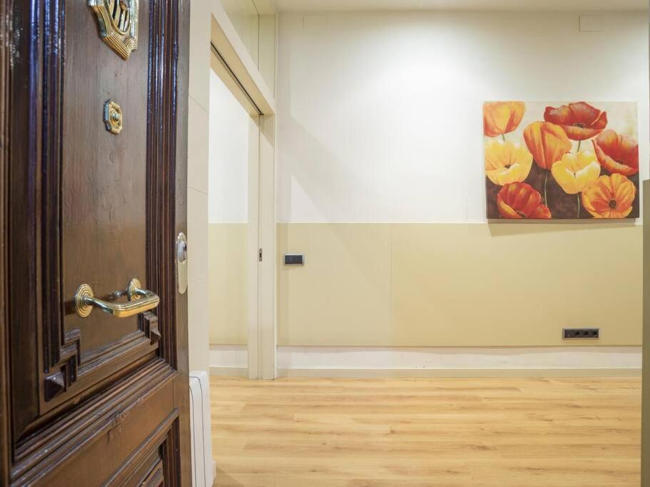 ¡Apartamento En El Centro De Barcelona! المظهر الخارجي الصورة